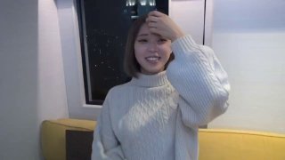 欧美小矮人跳河视频_欧美亚洲精品成人视频
